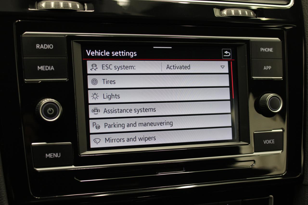 Volkswagen Golf GTI 2.0T S DSG 2021