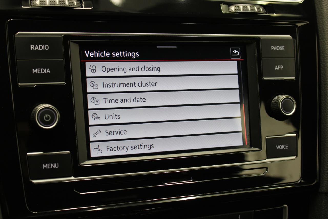 Volkswagen Golf GTI 2.0T S DSG 2021