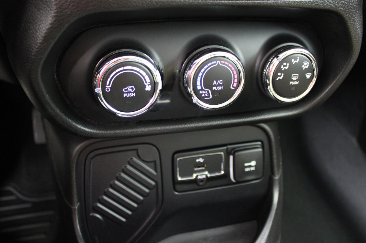 Jeep Renegade Latitude FWD 2017