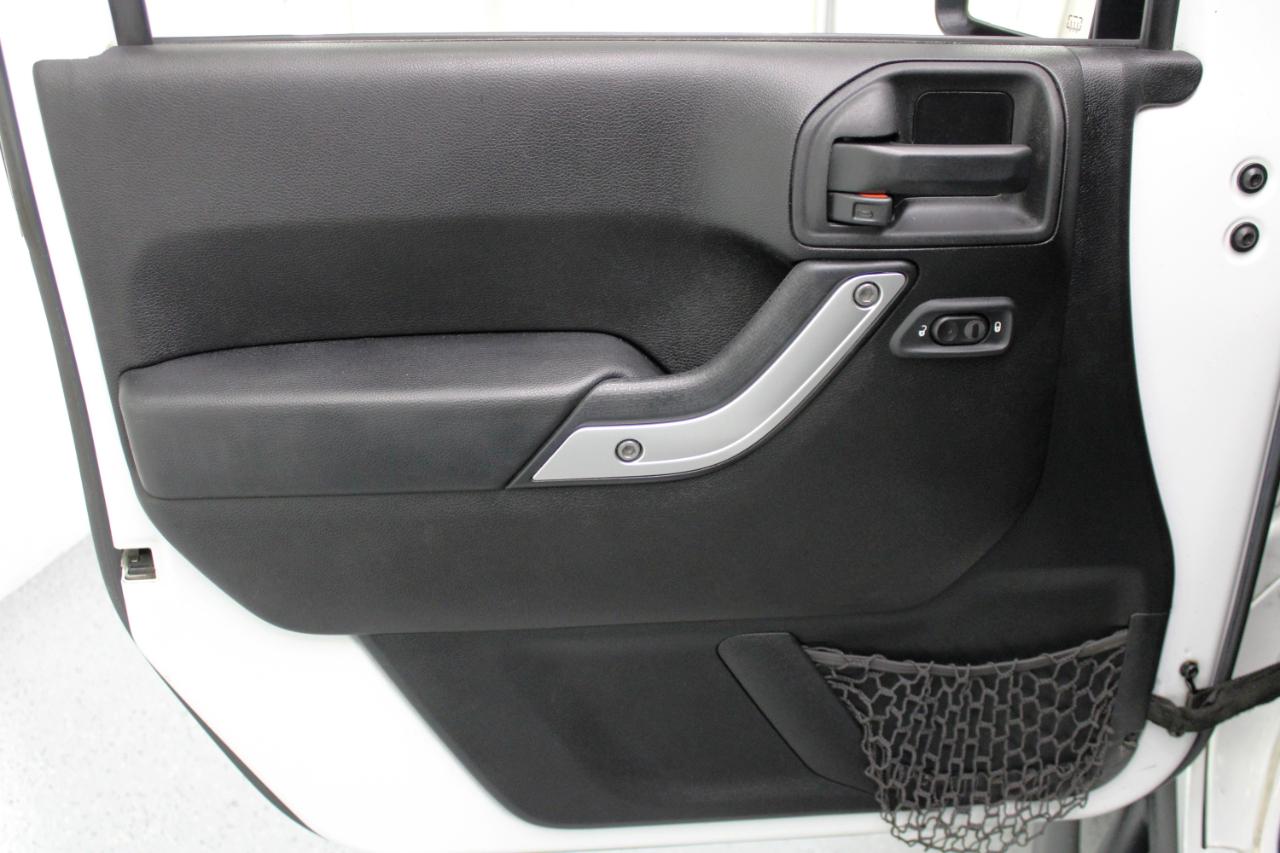 Jeep Wrangler Unlimited 4WD 4dr Rubicon 2015