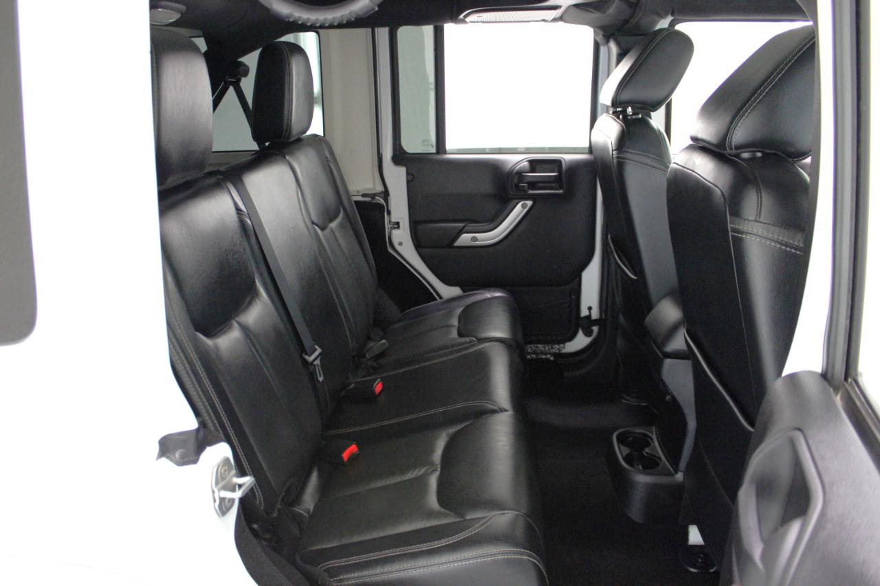 Jeep Wrangler Unlimited 4WD 4dr Rubicon 2015