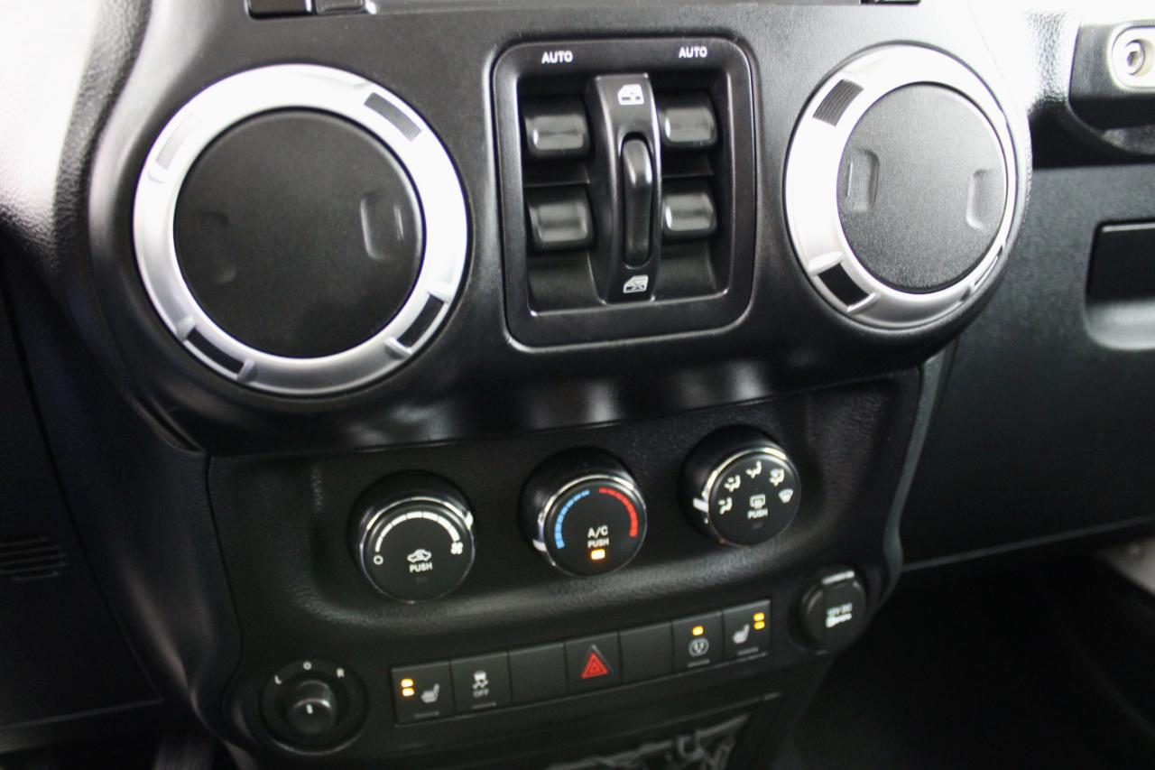 Jeep Wrangler Unlimited 4WD 4dr Rubicon 2015