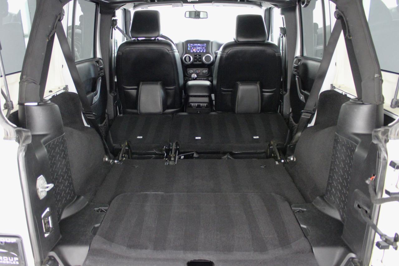 Jeep Wrangler Unlimited 4WD 4dr Rubicon 2015