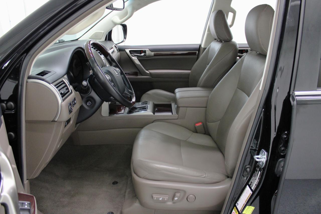 Lexus GX 460 Premium 4D SUV 4WD 2017