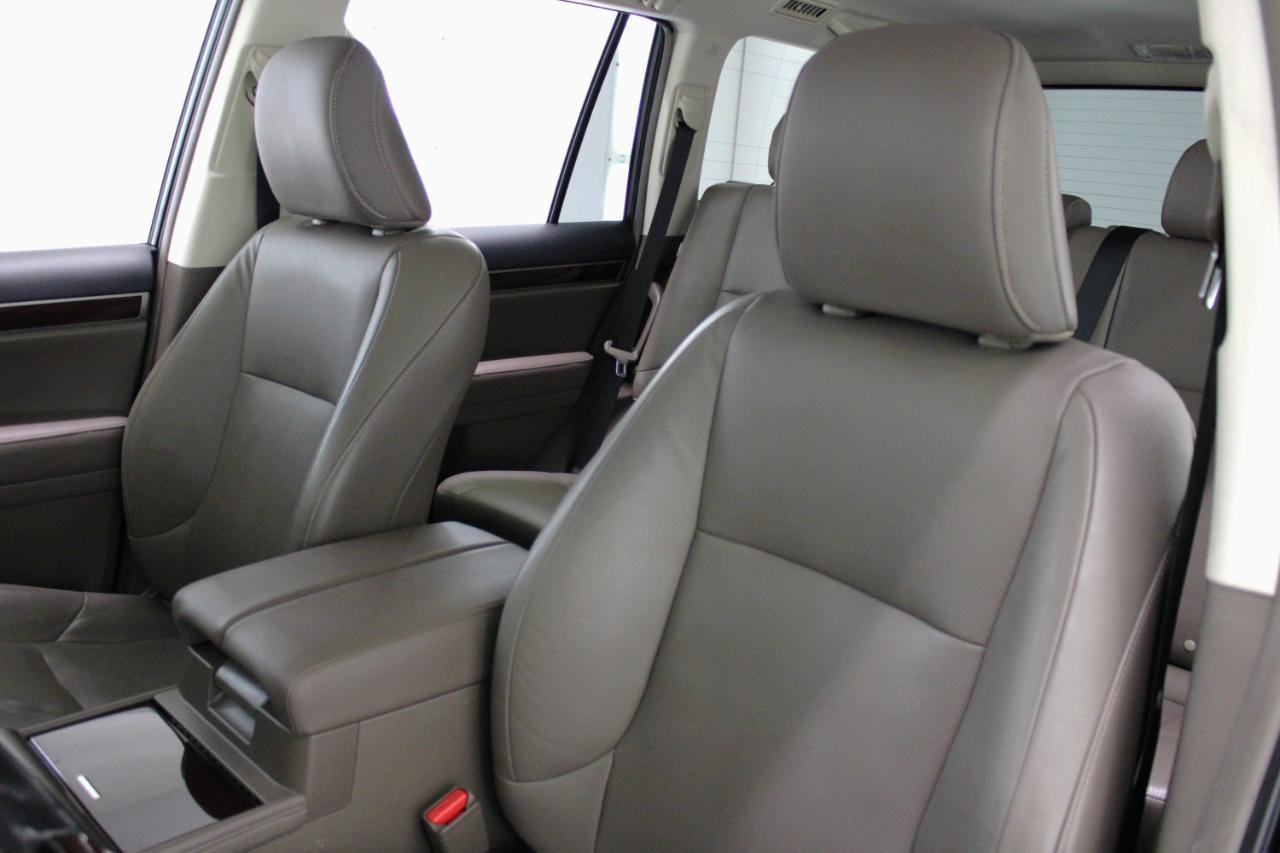 Lexus GX 460 Premium 4D SUV 4WD 2017