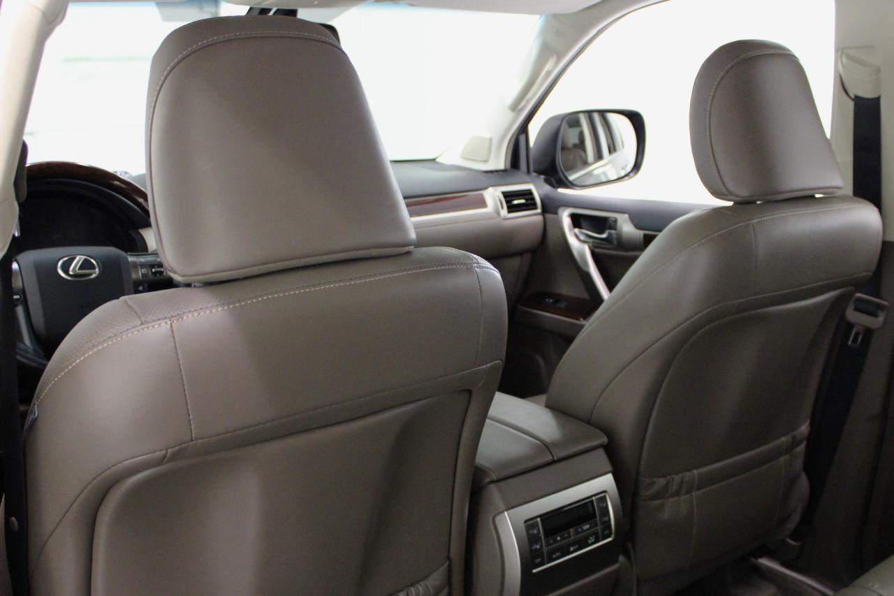 Lexus GX 460 Premium 4D SUV 4WD 2017