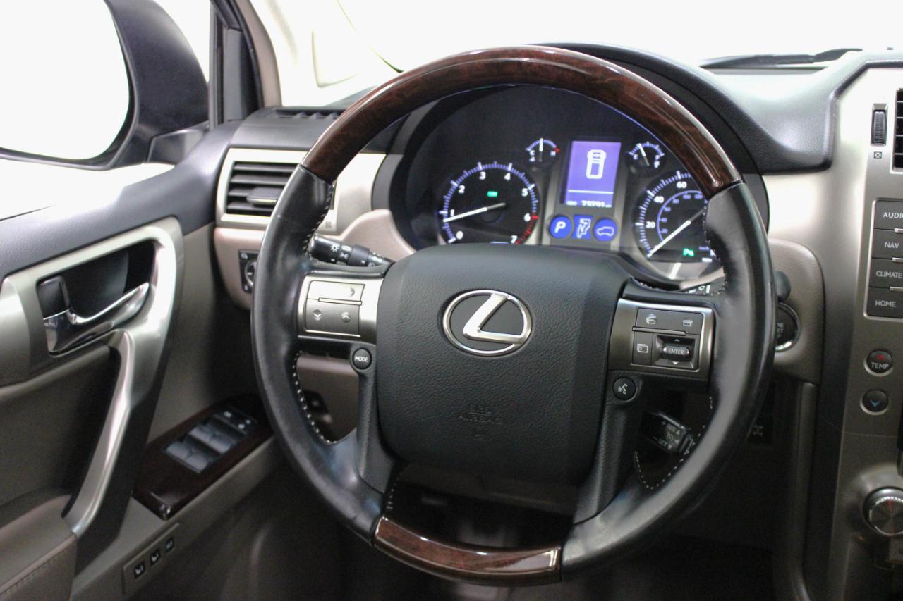 Lexus GX 460 Premium 4D SUV 4WD 2017