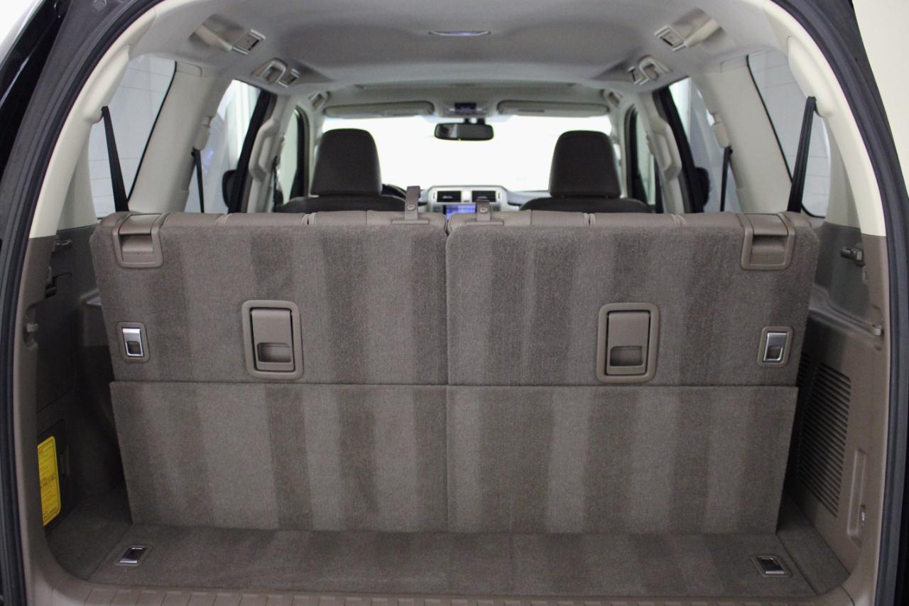 Lexus GX 460 Premium 4D SUV 4WD 2017
