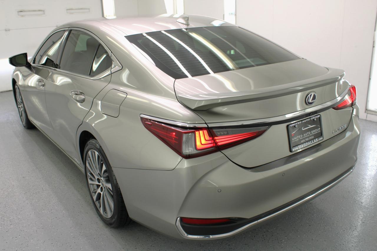 Lexus ES 300h Premium 2019