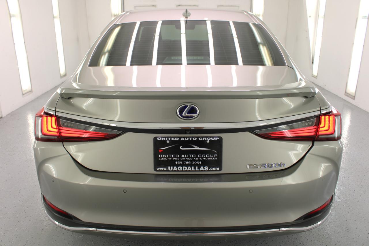 Lexus ES 300h Premium 2019
