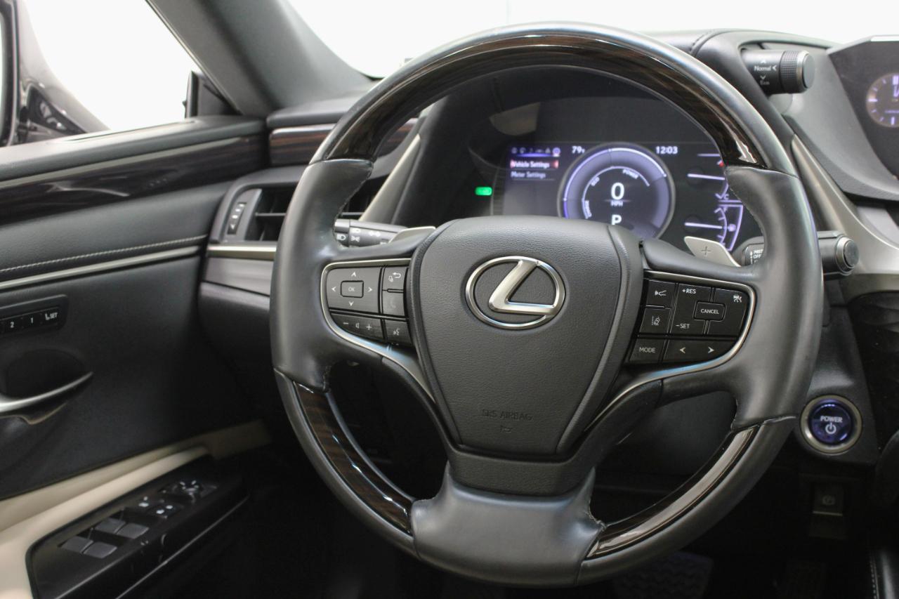 Lexus ES 300h Premium 2019