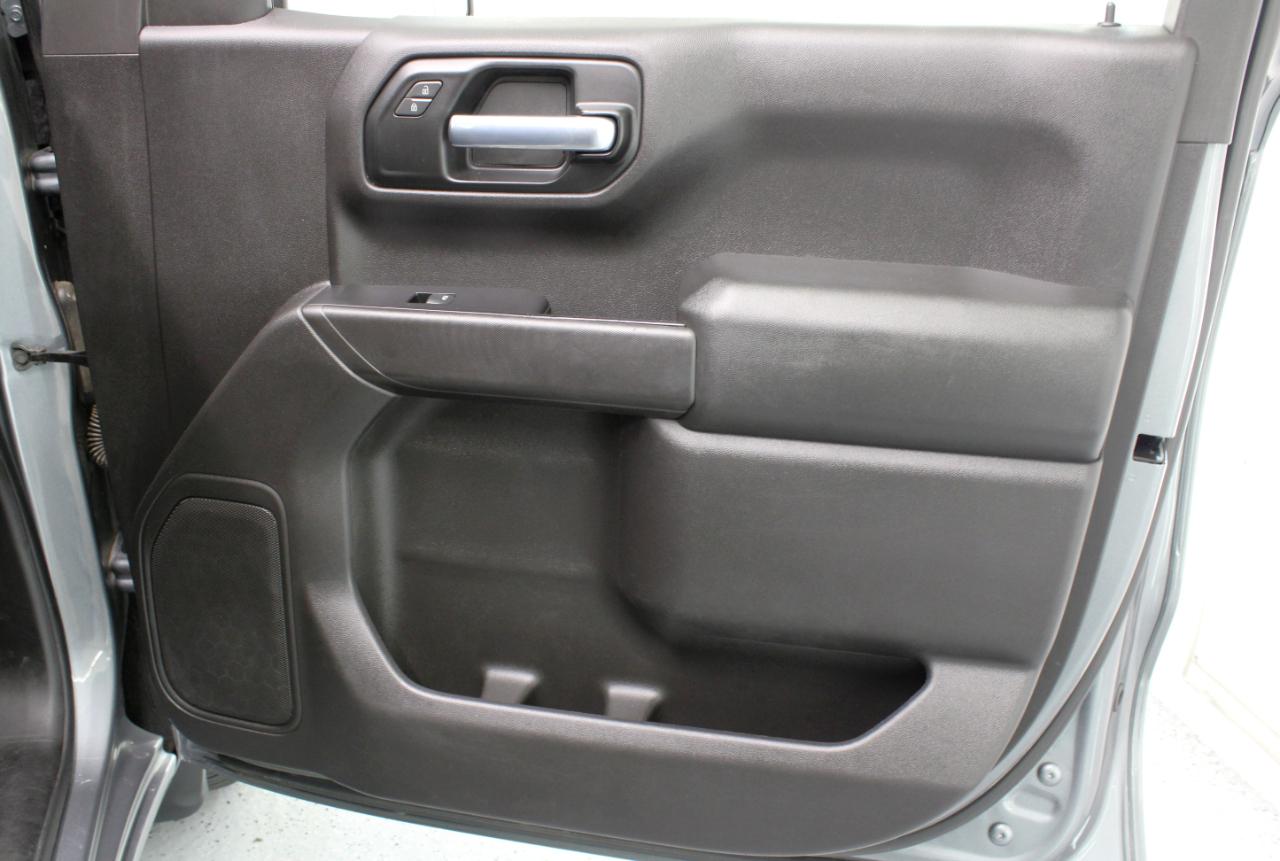 Chevrolet Silverado 1500 2WD Crew Cab 147" Custom 2020