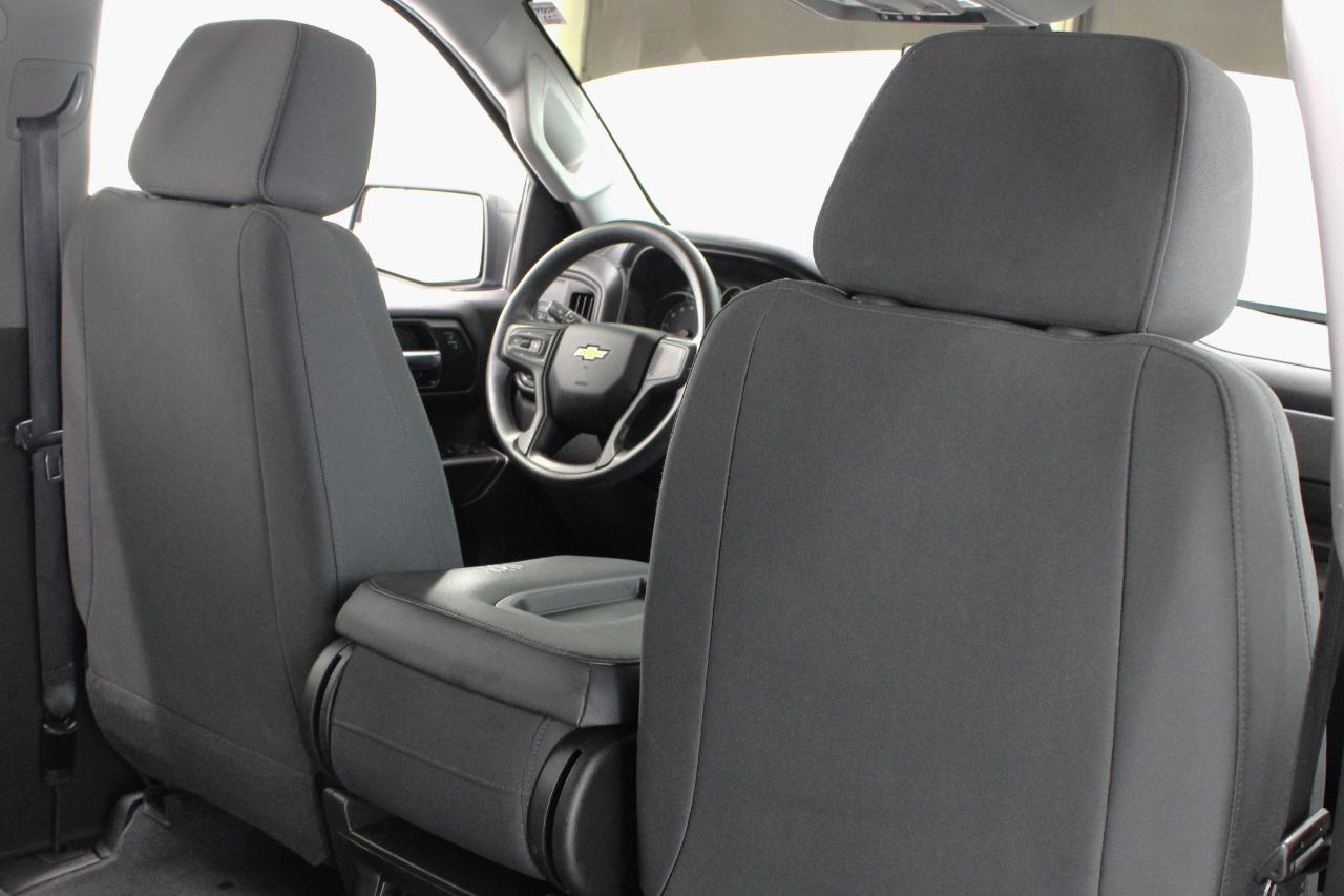 Chevrolet Silverado 1500 2WD Crew Cab 147" Custom 2020