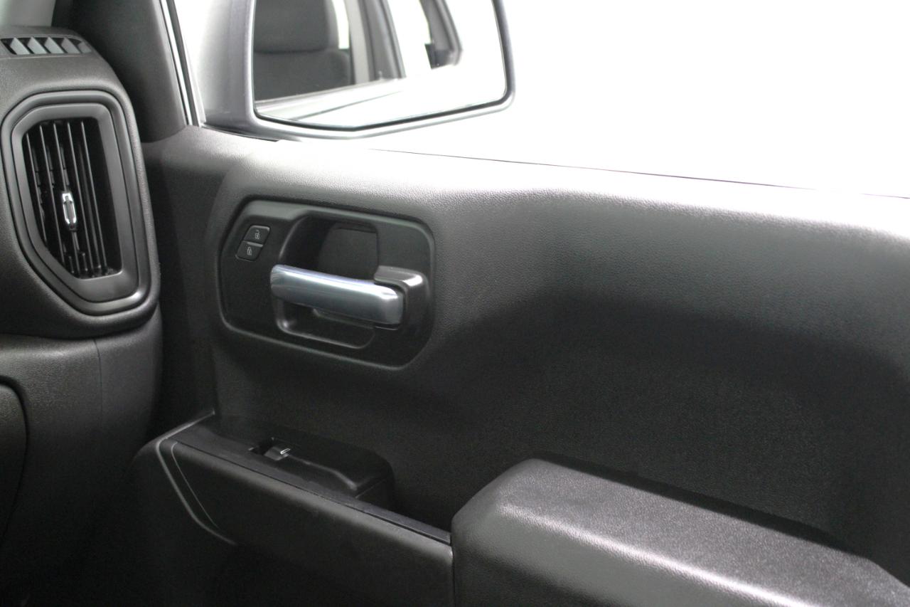 Chevrolet Silverado 1500 2WD Crew Cab 147" Custom 2020