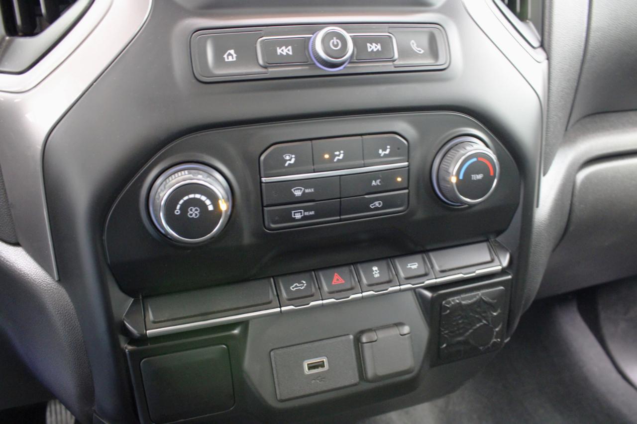 Chevrolet Silverado 1500 2WD Crew Cab 147" Custom 2020