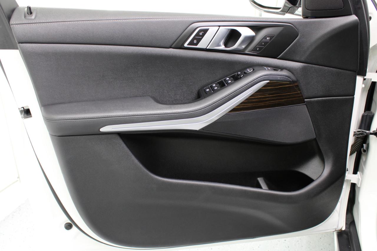 BMW X5 sDrive40i Sports Activity Vehicle 2020