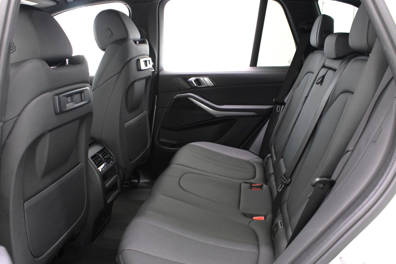 BMW X5 sDrive40i Sports Activity Vehicle 2020