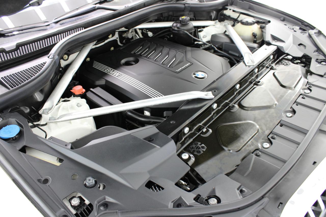 BMW X5 sDrive40i Sports Activity Vehicle 2020