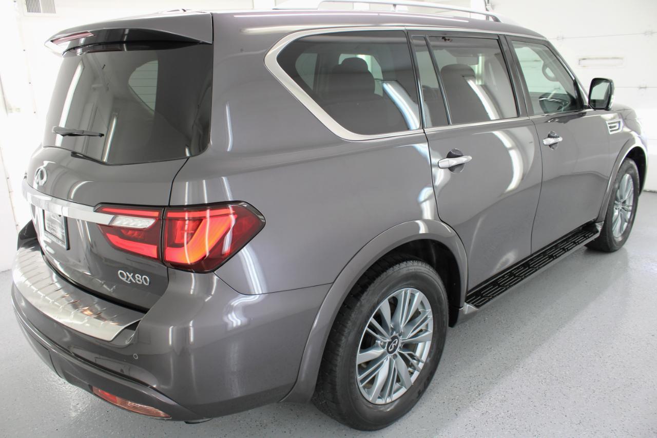 Infiniti QX80 LUXE AWD 2023