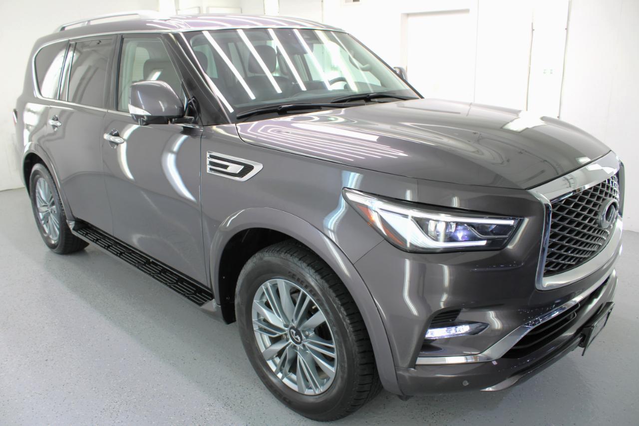 Infiniti QX80 LUXE AWD 2023