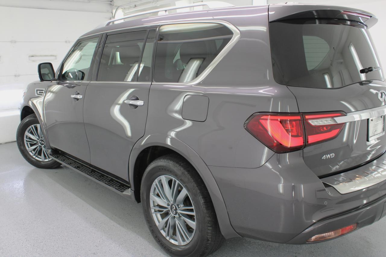 Infiniti QX80 LUXE AWD 2023