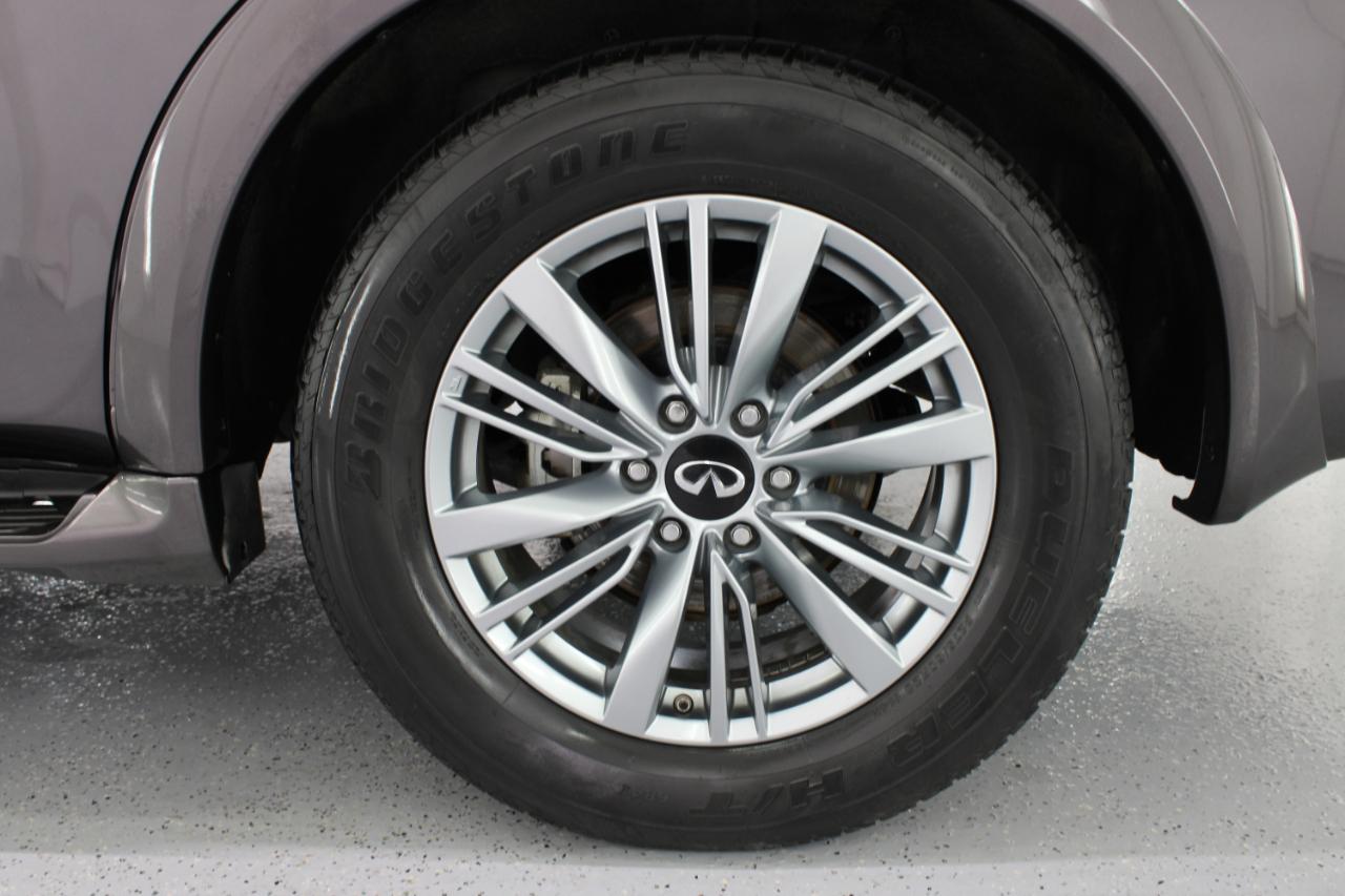 Infiniti QX80 LUXE AWD 2023