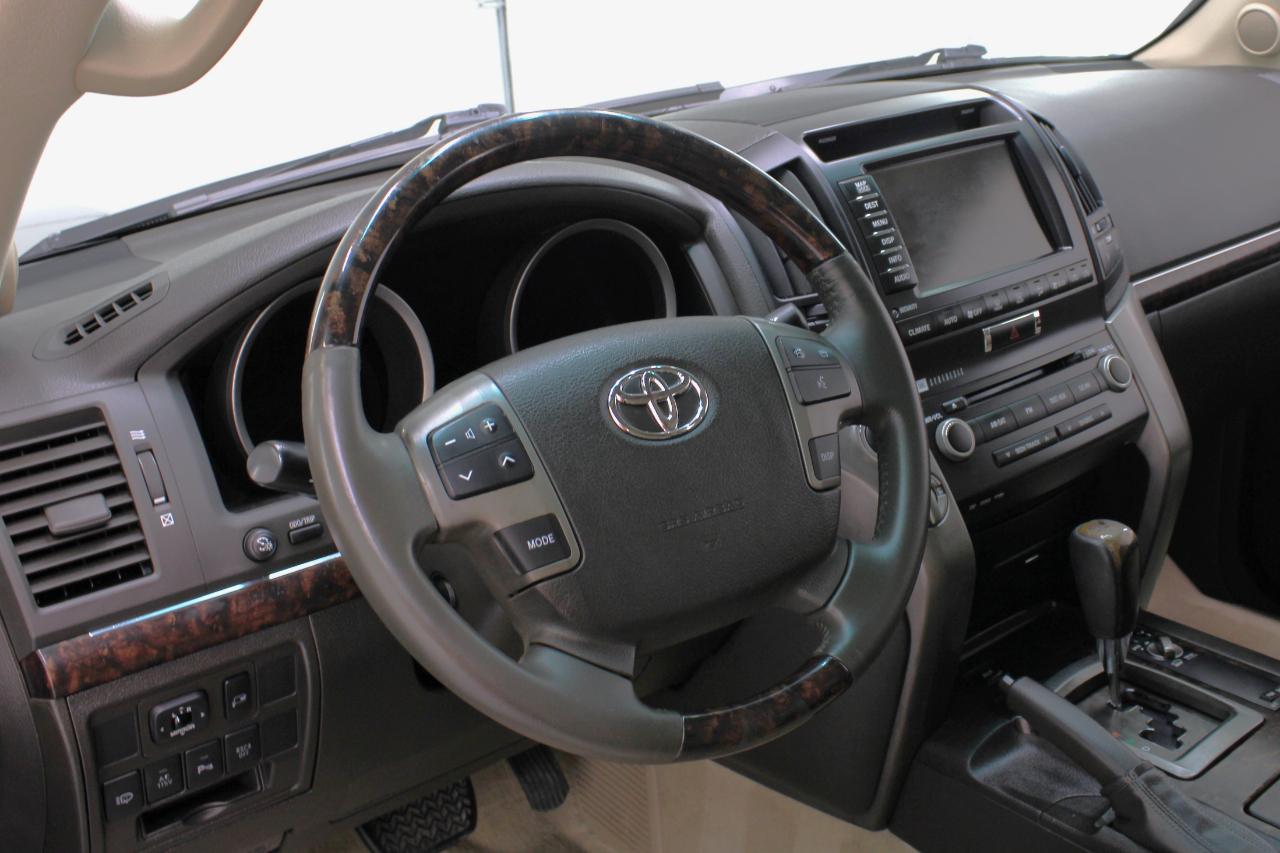 Toyota Land Cruiser 4dr 4WD (Natl) 2009