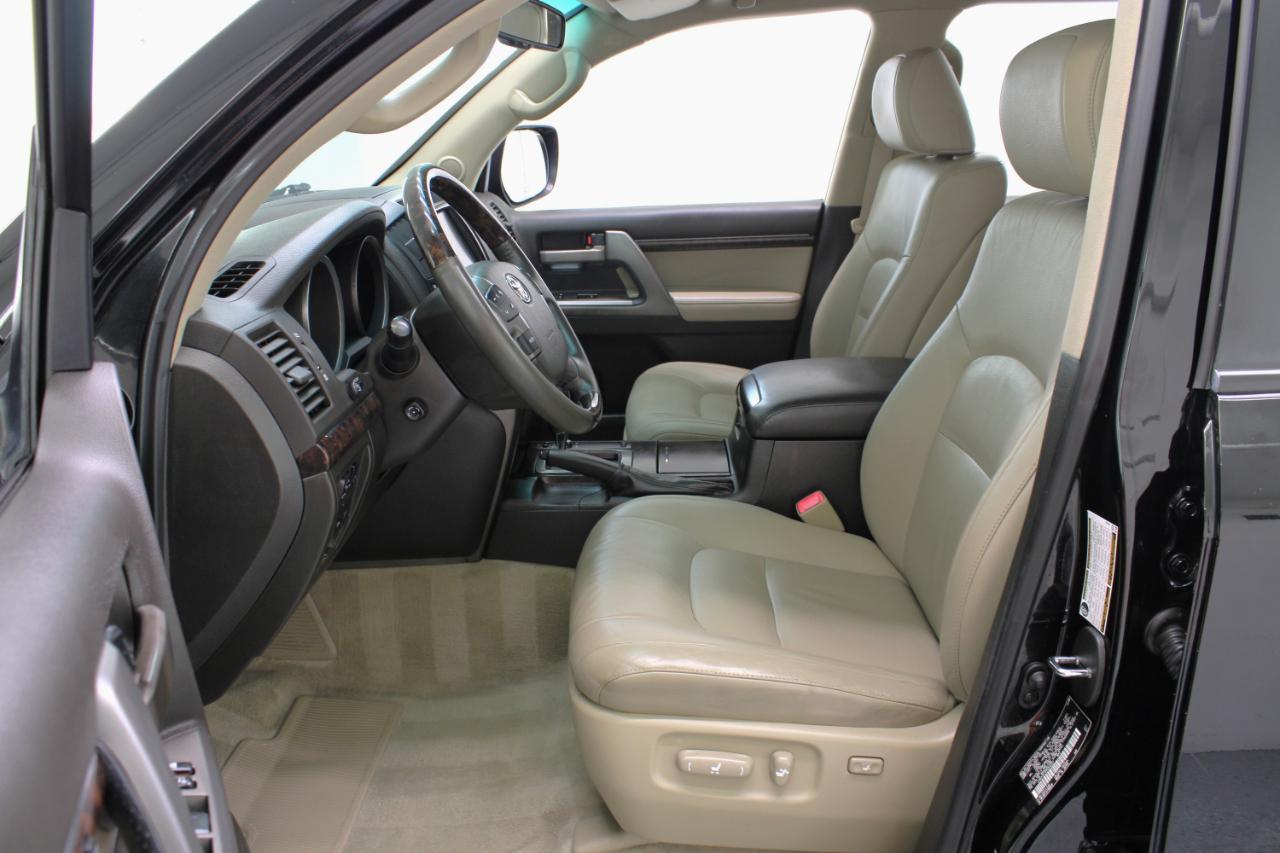 Toyota Land Cruiser 4dr 4WD (Natl) 2009