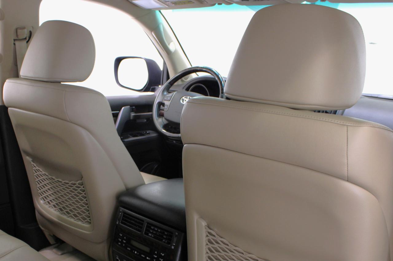 Toyota Land Cruiser 4dr 4WD (Natl) 2009