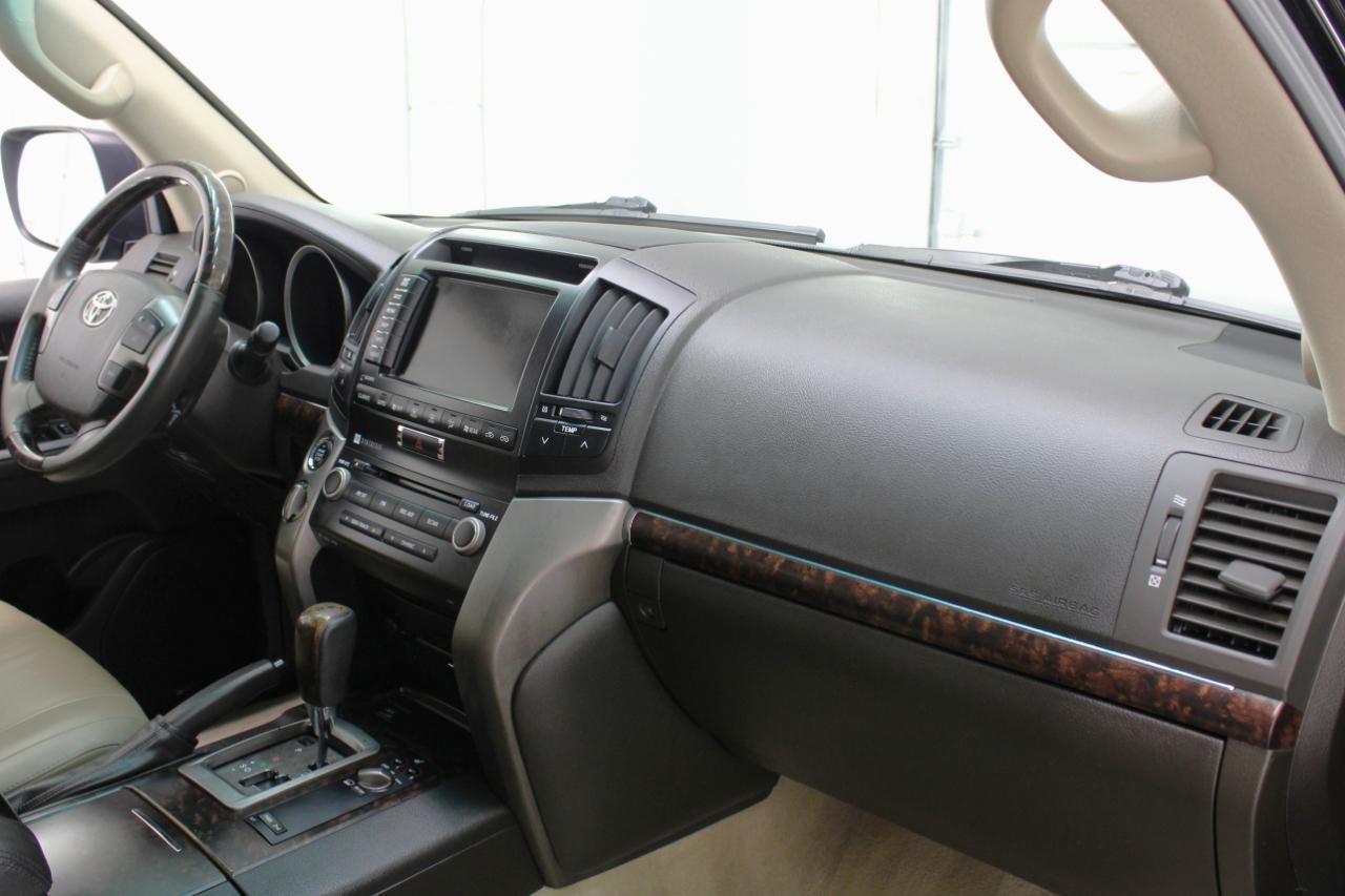 Toyota Land Cruiser 4dr 4WD (Natl) 2009