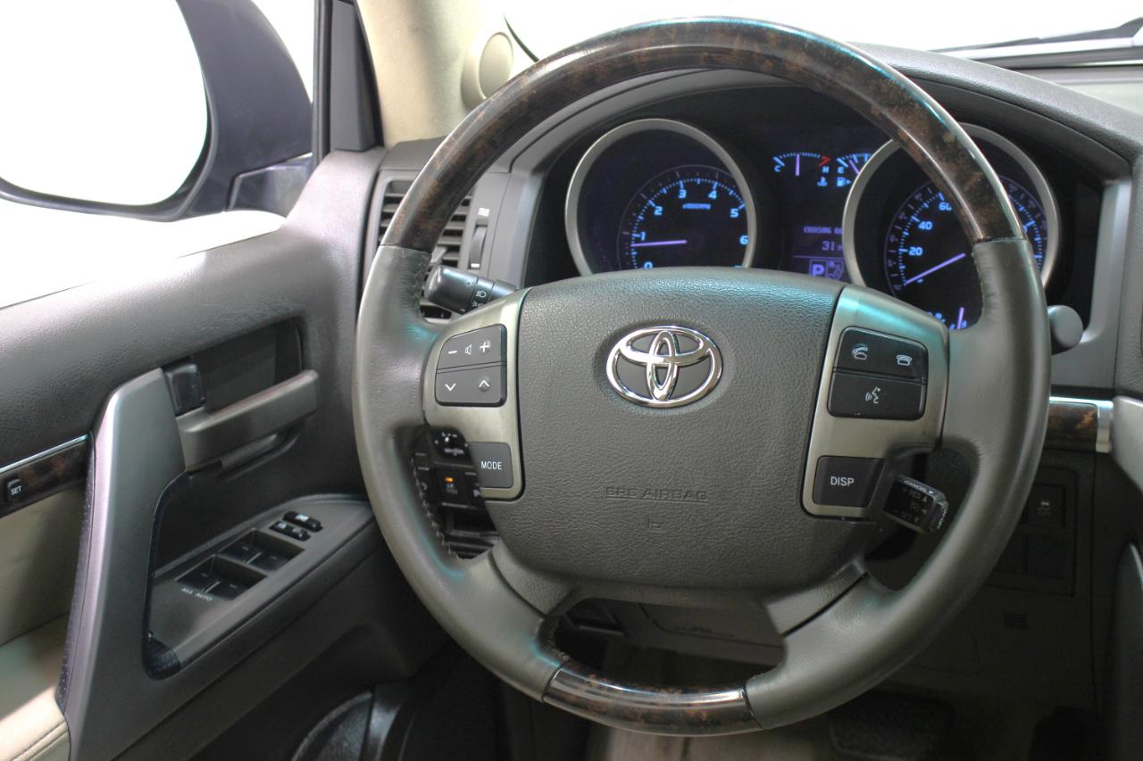 Toyota Land Cruiser 4dr 4WD (Natl) 2009