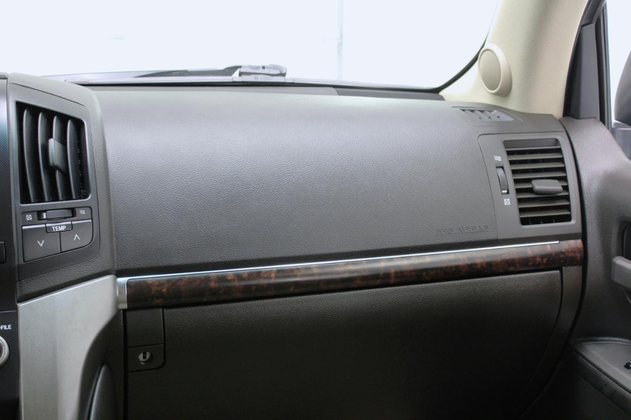 Toyota Land Cruiser 4dr 4WD (Natl) 2009