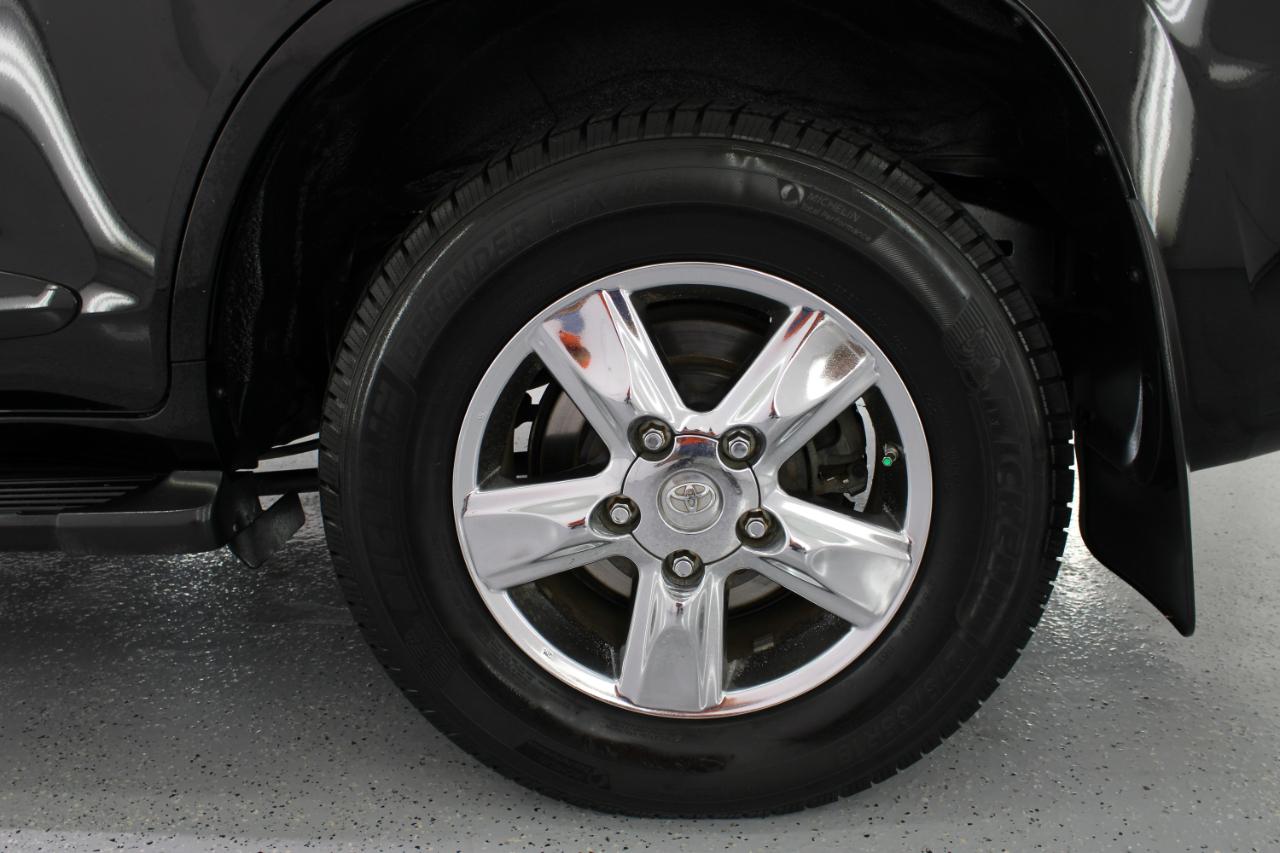 Toyota Land Cruiser 4dr 4WD (Natl) 2009