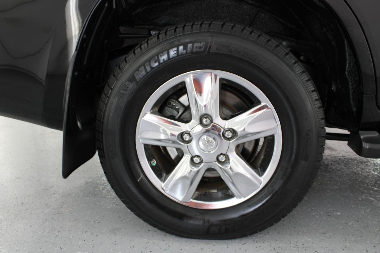 Toyota Land Cruiser 4dr 4WD (Natl) 2009