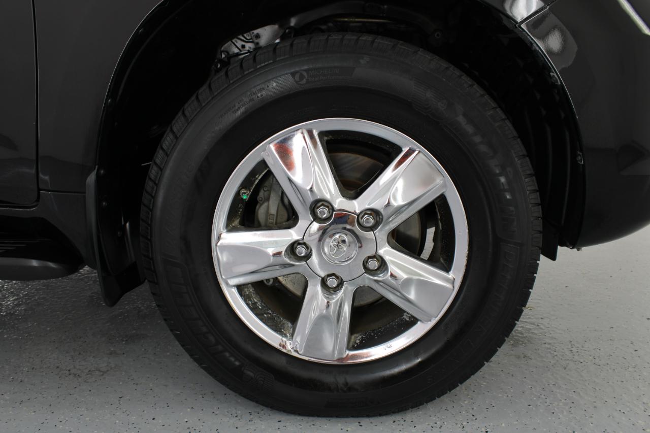 Toyota Land Cruiser 4dr 4WD (Natl) 2009