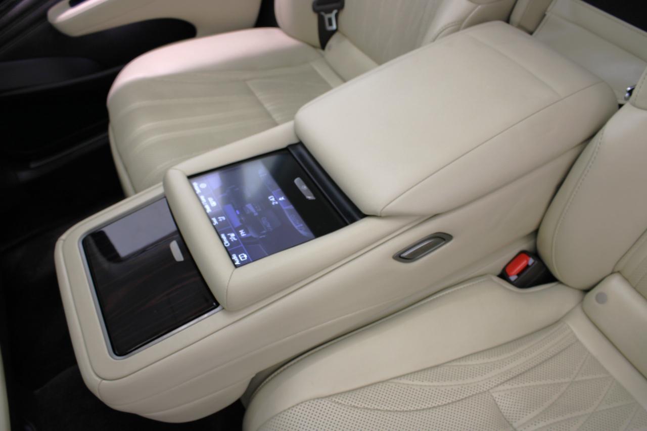 Lexus LS 500  2018