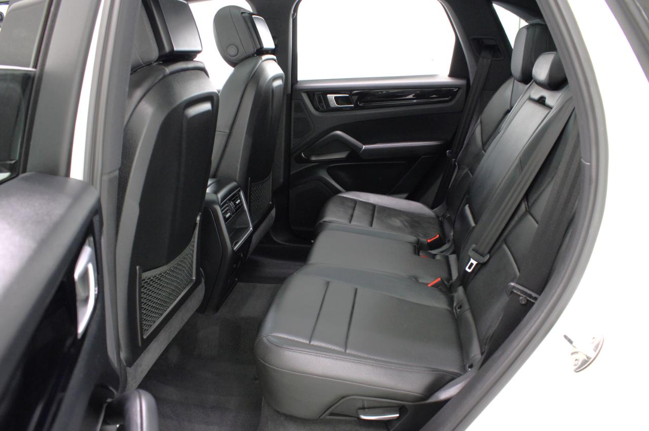 Porsche Cayenne AWD 2020