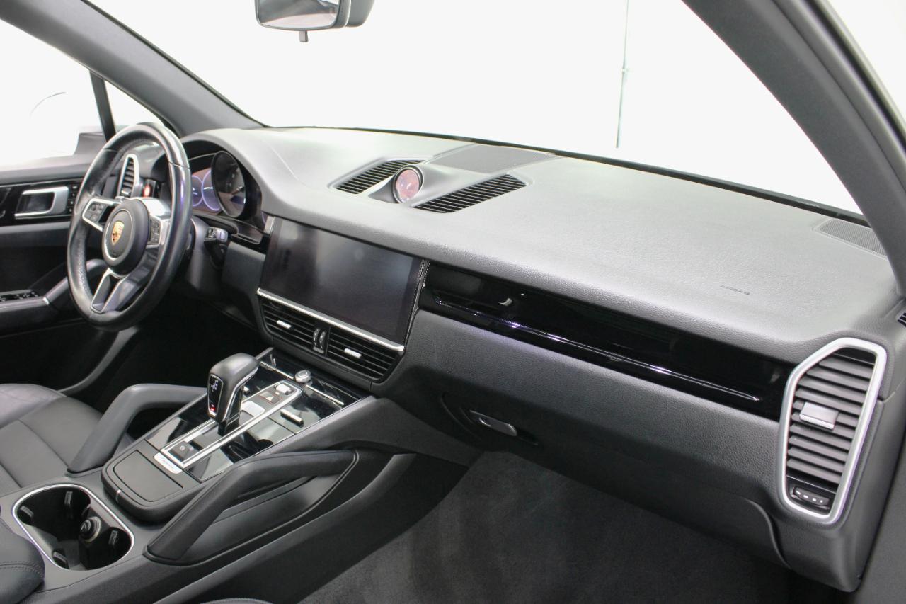 Porsche Cayenne AWD 2020