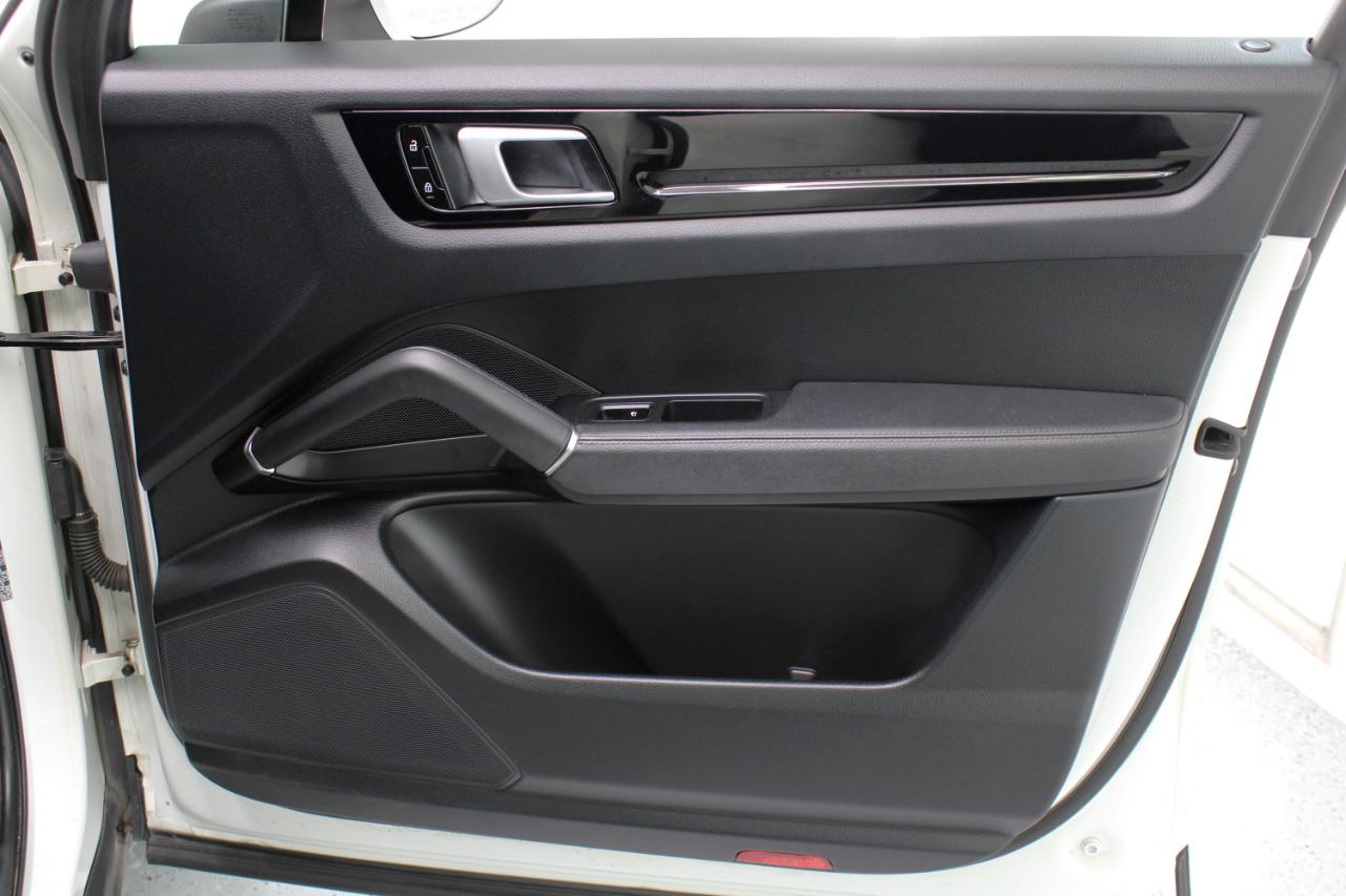 Porsche Cayenne AWD 2020