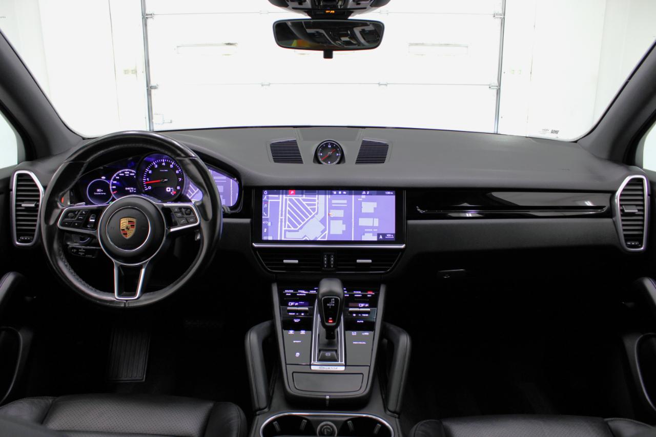 Porsche Cayenne AWD 2020