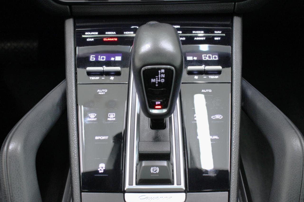 Porsche Cayenne AWD 2020