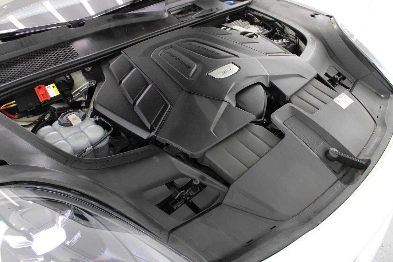 Porsche Cayenne AWD 2020