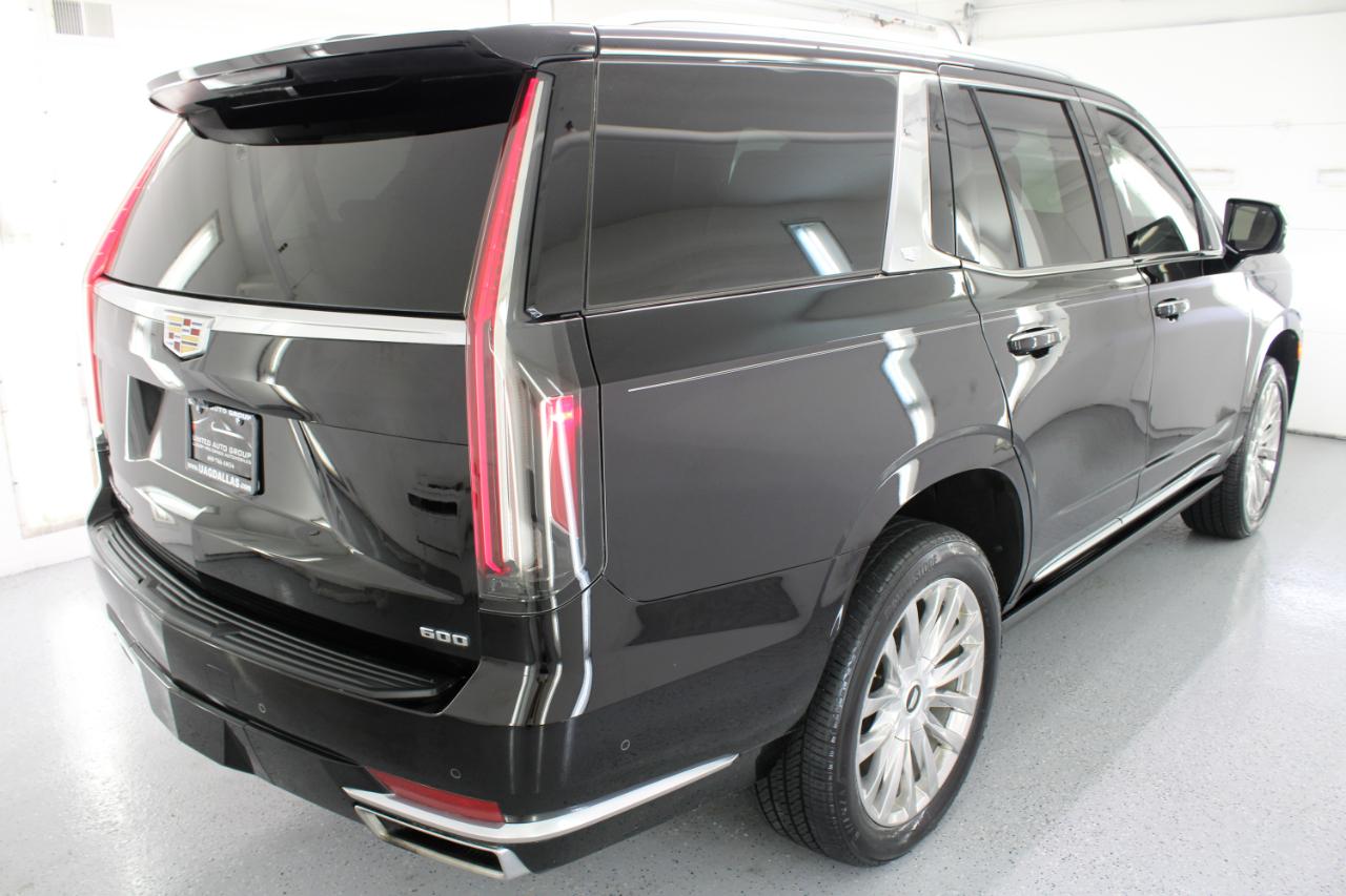 Cadillac Escalade 2WD 4dr Premium Luxury 2022