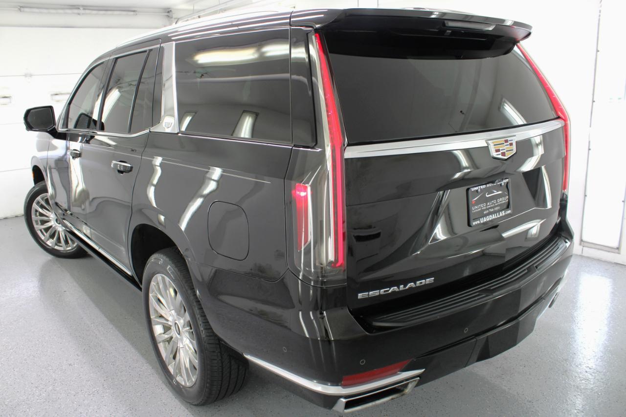 Cadillac Escalade 2WD 4dr Premium Luxury 2022