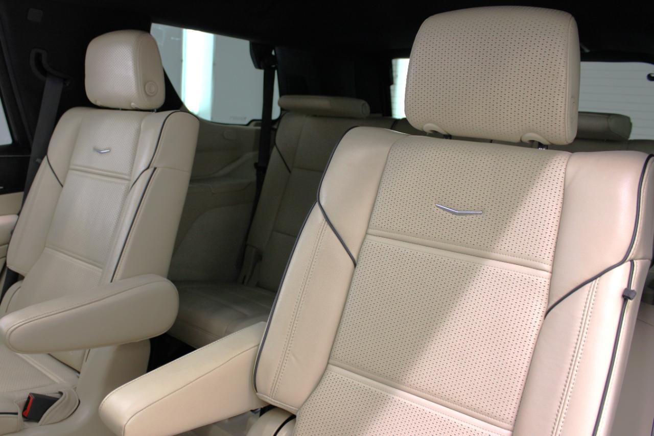 Cadillac Escalade 2WD 4dr Premium Luxury 2022
