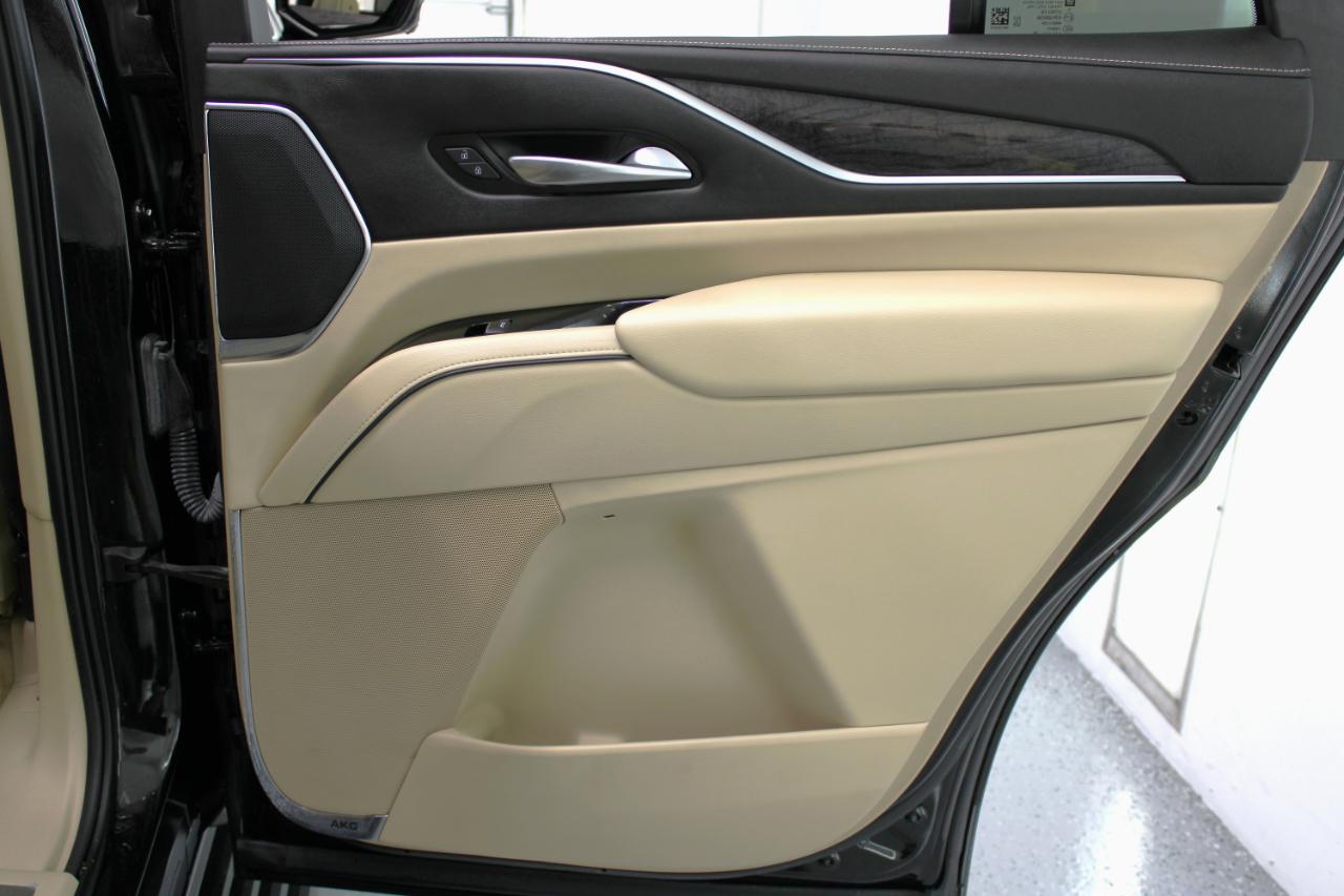 Cadillac Escalade 2WD 4dr Premium Luxury 2022