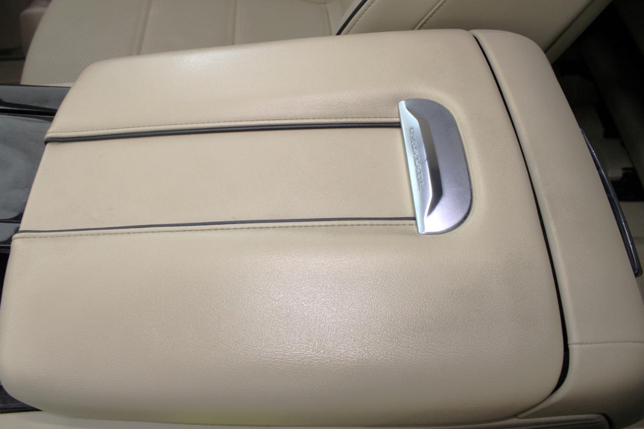 Cadillac Escalade 2WD 4dr Premium Luxury 2022