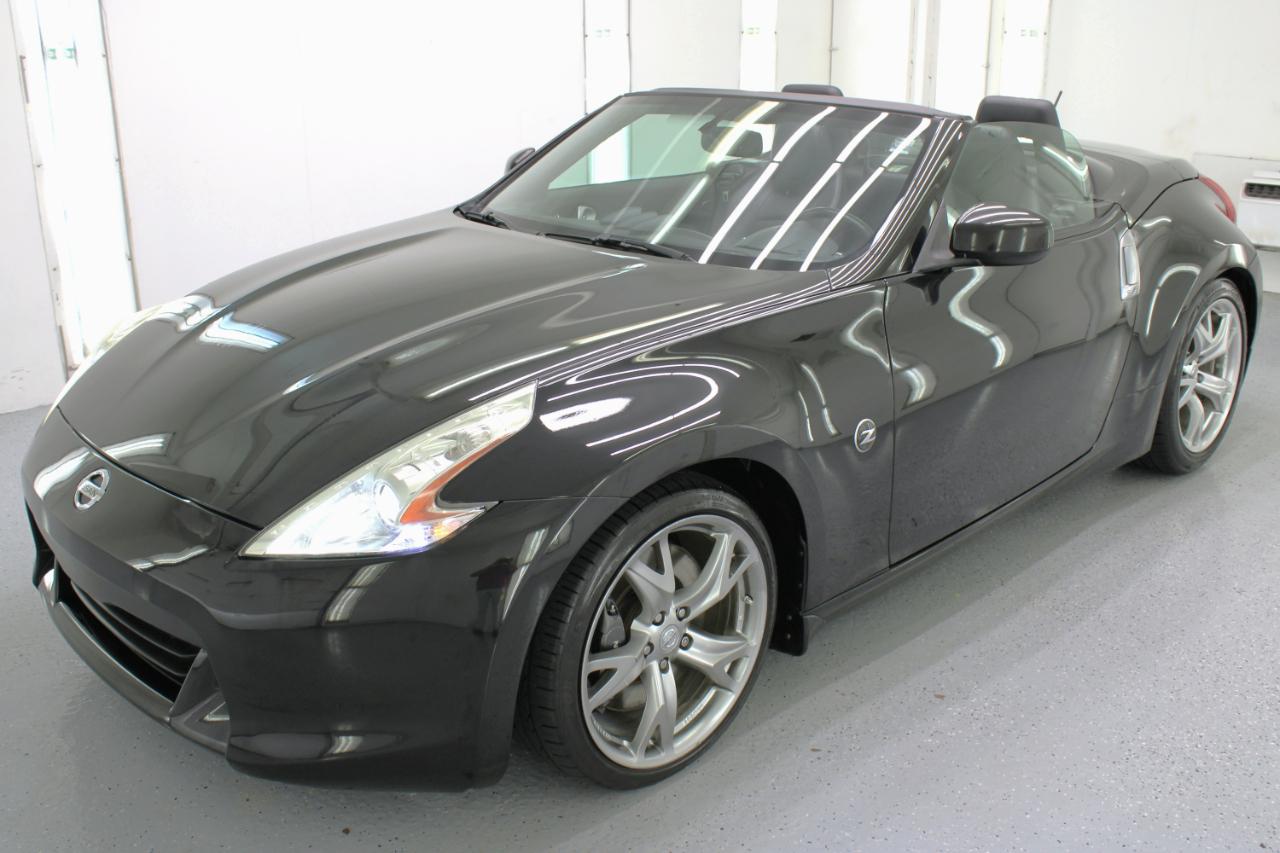 Nissan 370Z 2dr Roadster Auto Touring 2010