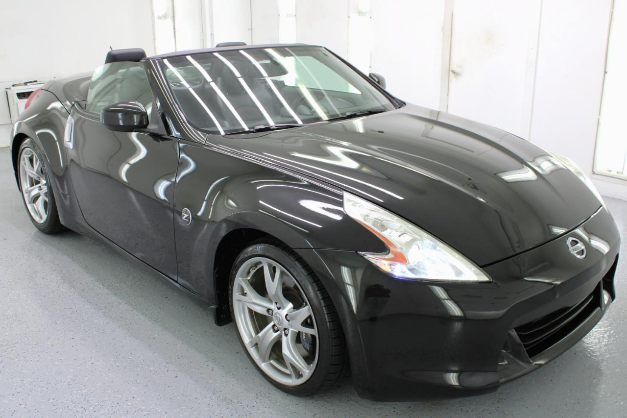 Nissan 370Z 2dr Roadster Auto Touring 2010