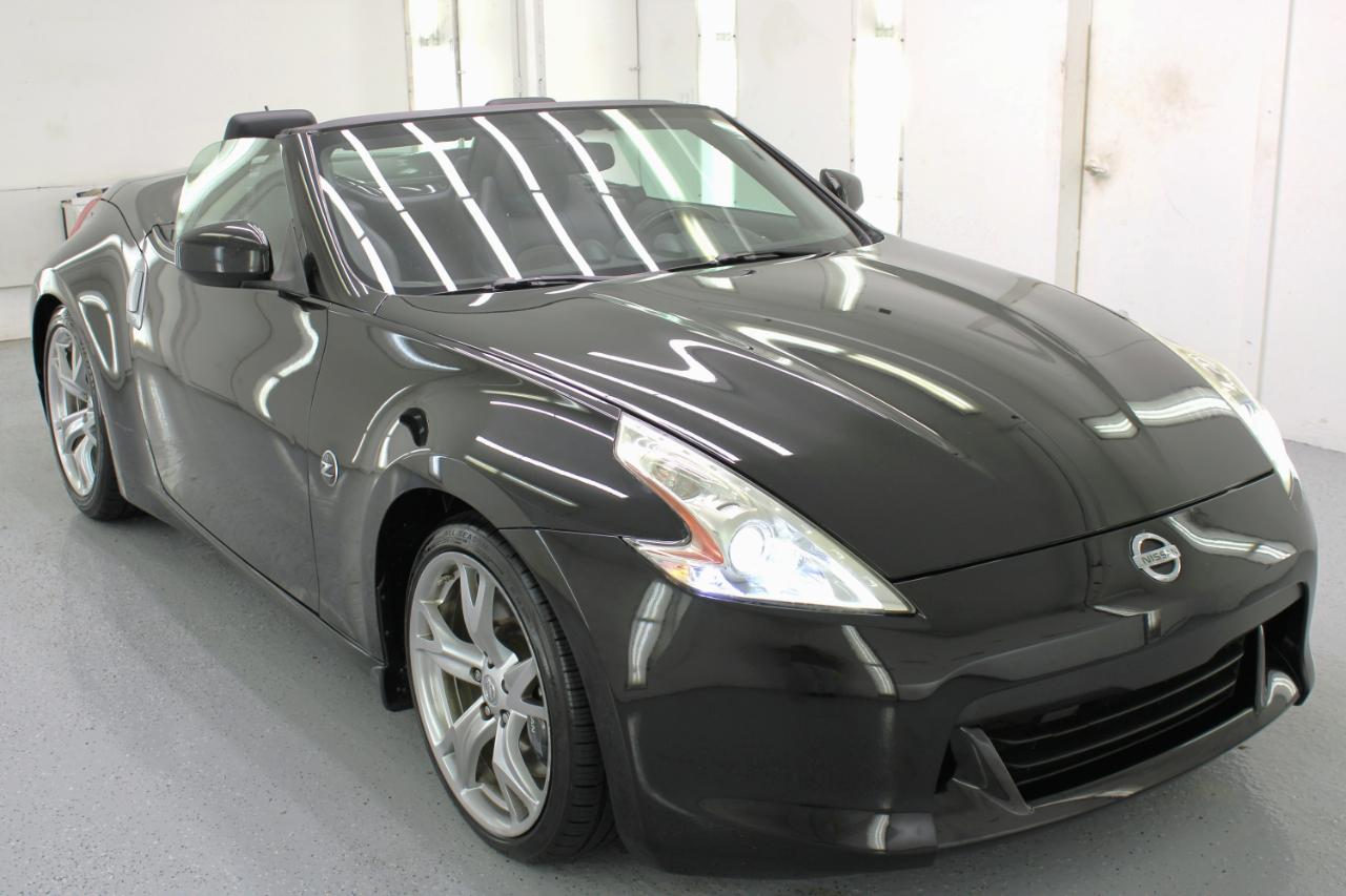 Nissan 370Z 2dr Roadster Auto Touring 2010